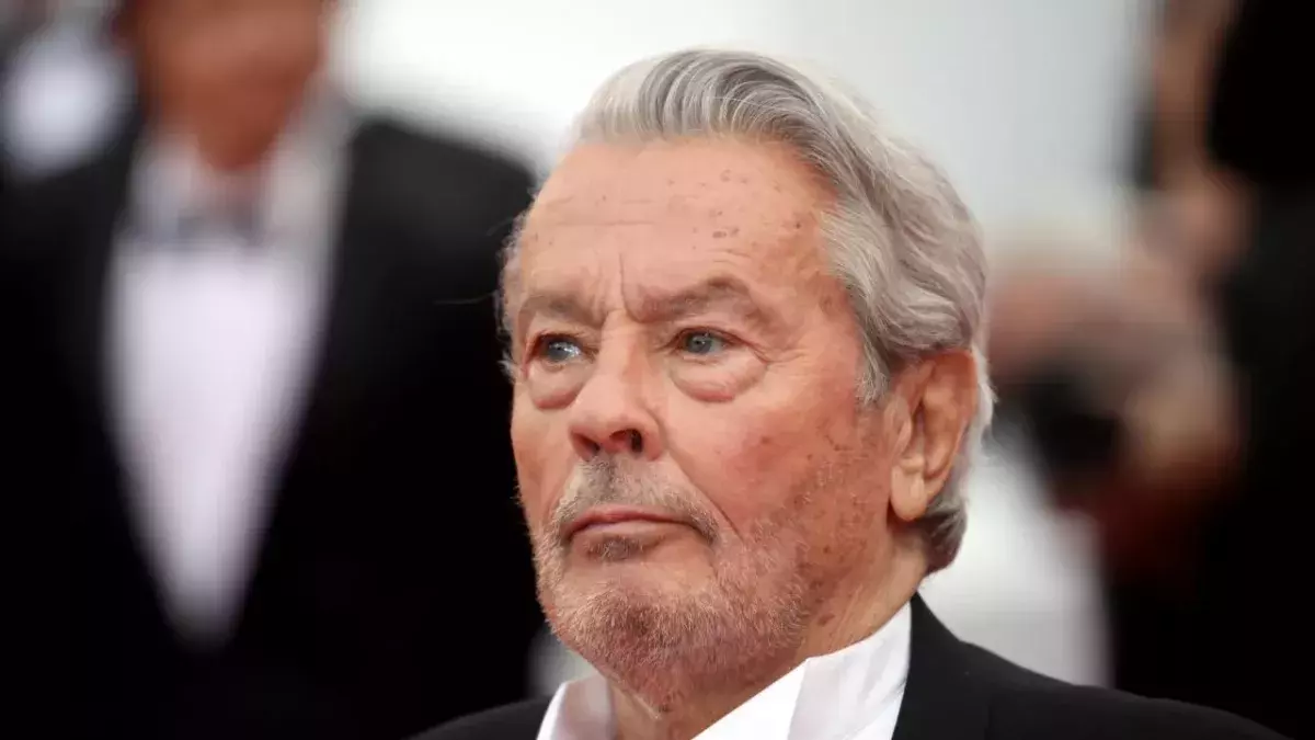 Alain Delon death dog