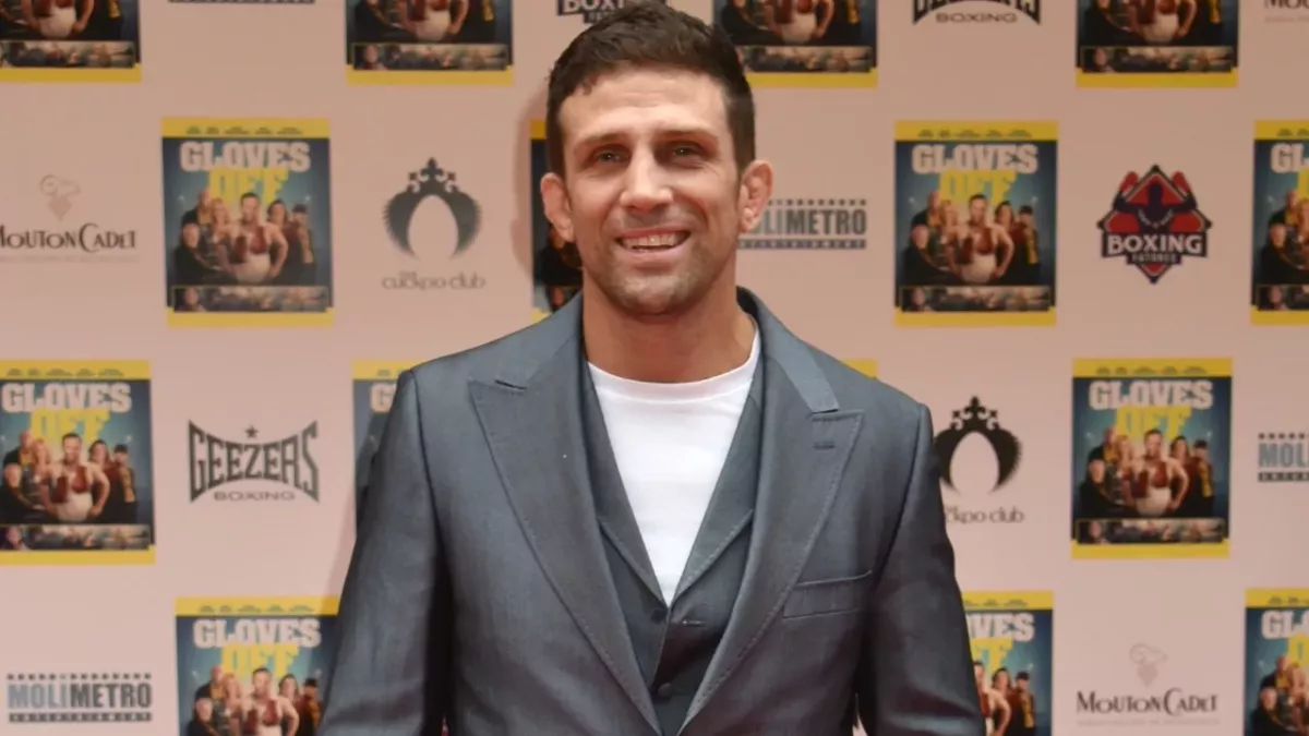 Alex Reid rushed to hospital 