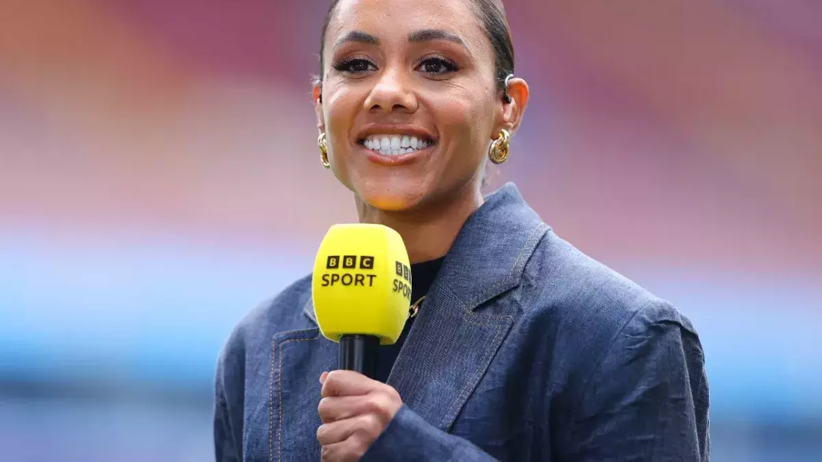 BBC presenter former footballer Arsenal Alex Scott life photos