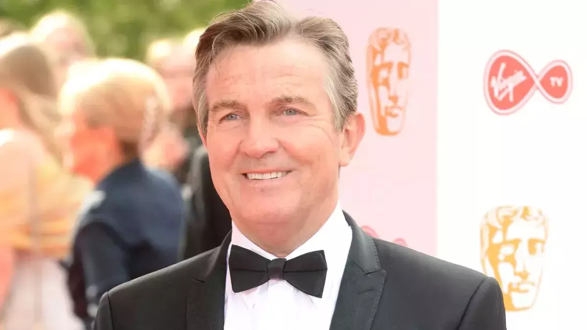 Bradley Walsh eye condition - blepharitis