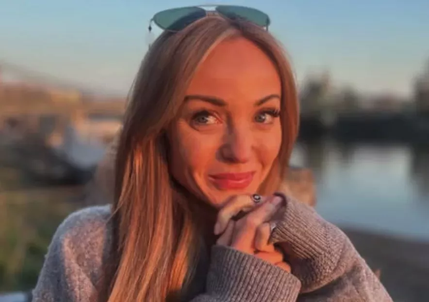 Mystic Mates: “mention tarot and everyone suddenly has a story” as Helen George Finds a Fresh Start