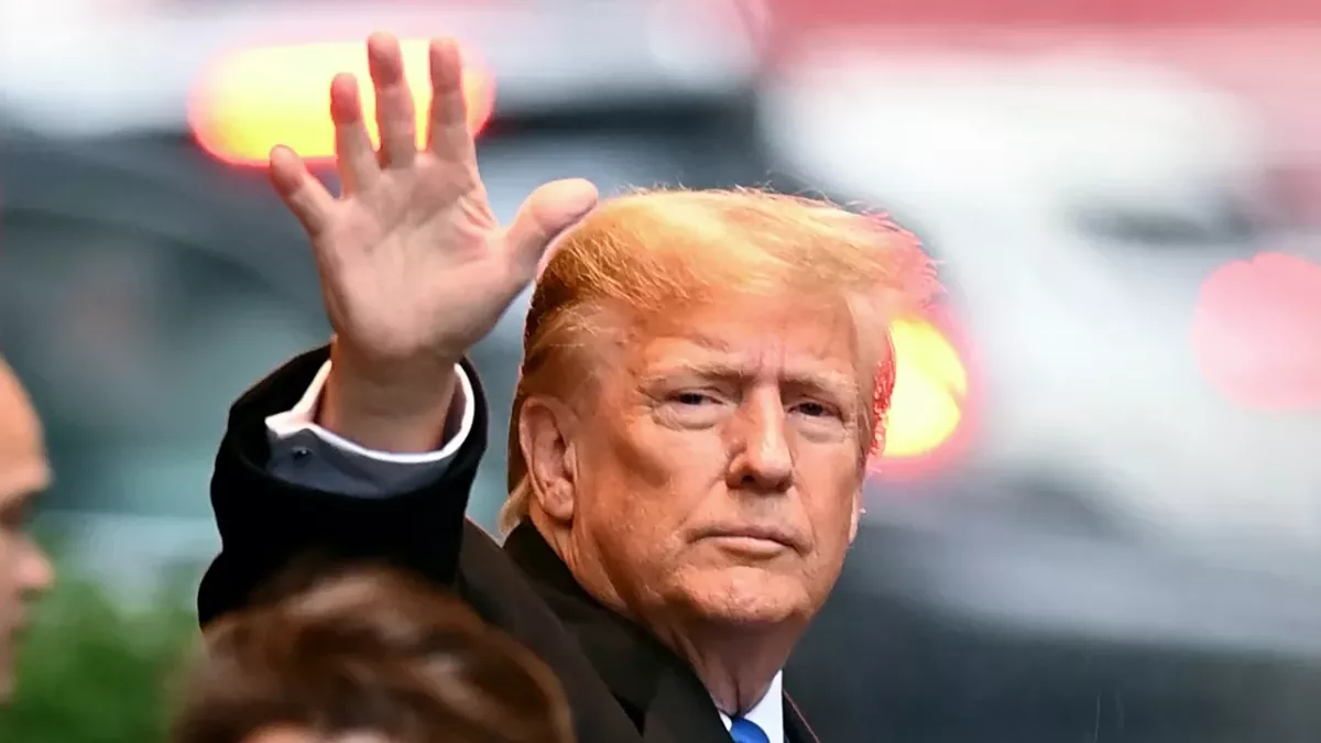 Donald Trump lookalike Elvis Presley Internet users stunned mock USA