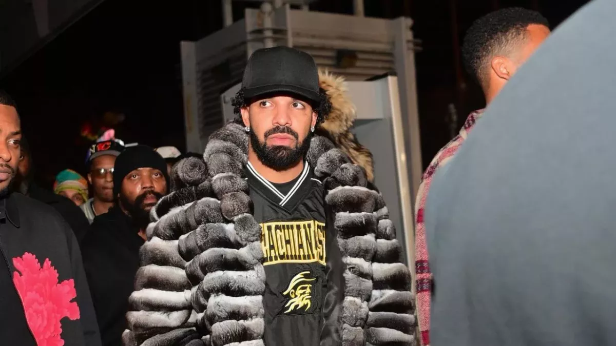 Gift Rapper Take Drake gives away luxury designer products, gift cards, and cash: Here's ...
