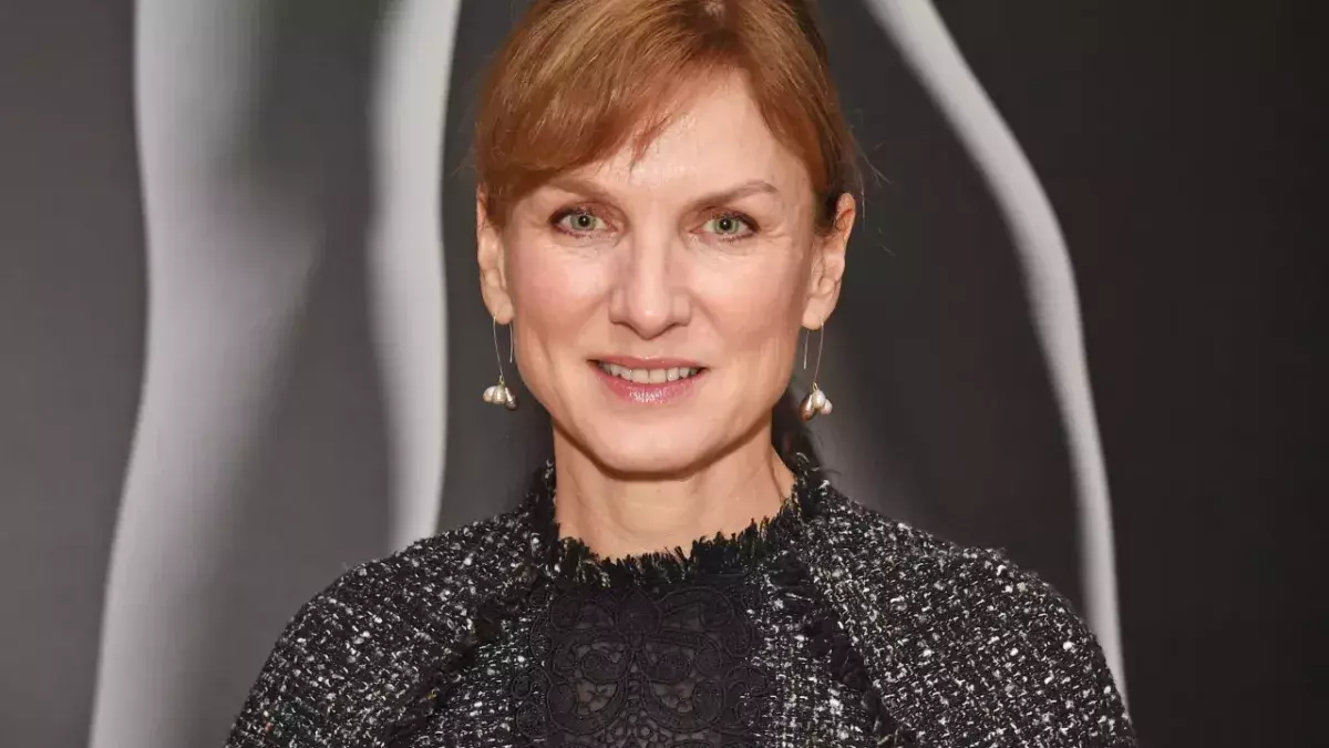 Fiona Bruce BBC TV presenter net worth private life children money career