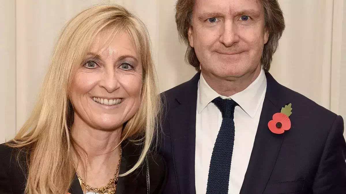 Fiona Phillips Martin Frizell husband marriage diagnosis Alzheimer's