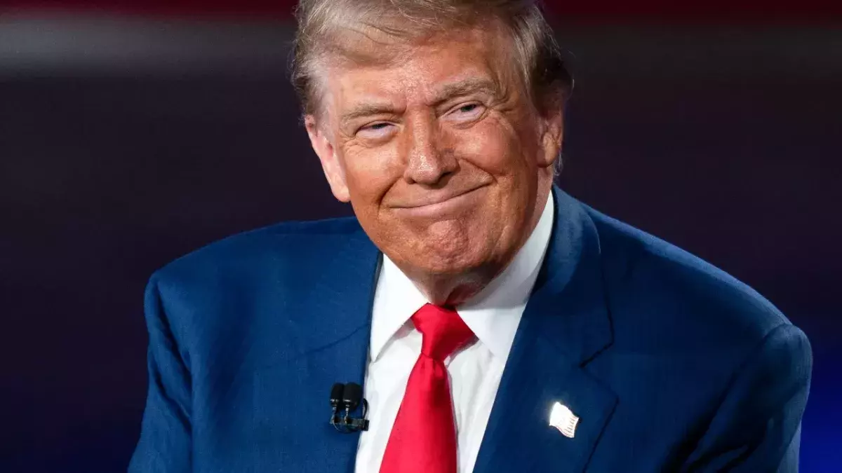 former Republican lawmaker Adam Kinzinger Donald Trump body odour pungent