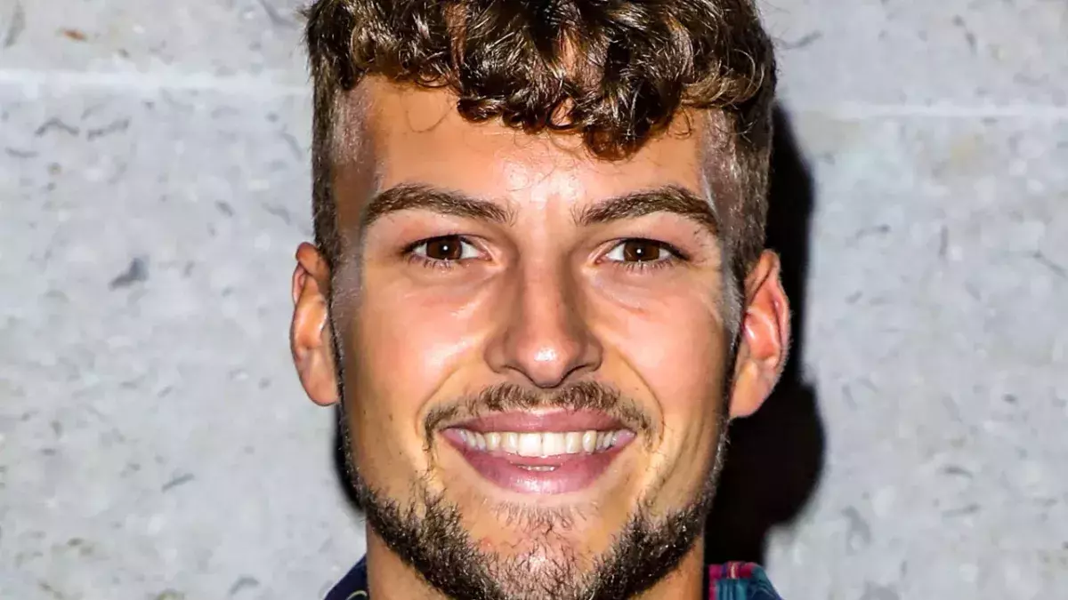 Hugo Hammond is now on Tinder and Hinge