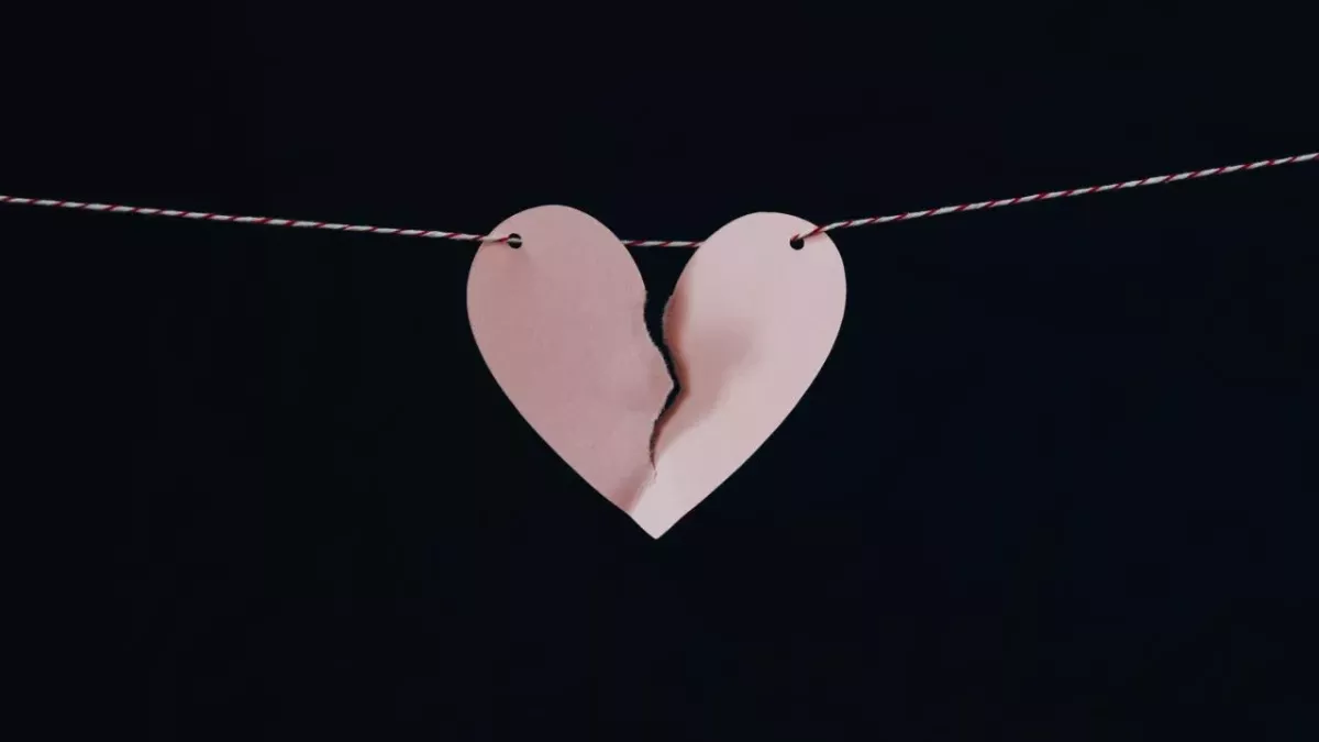 It looks like this Winter Love Island couple have split