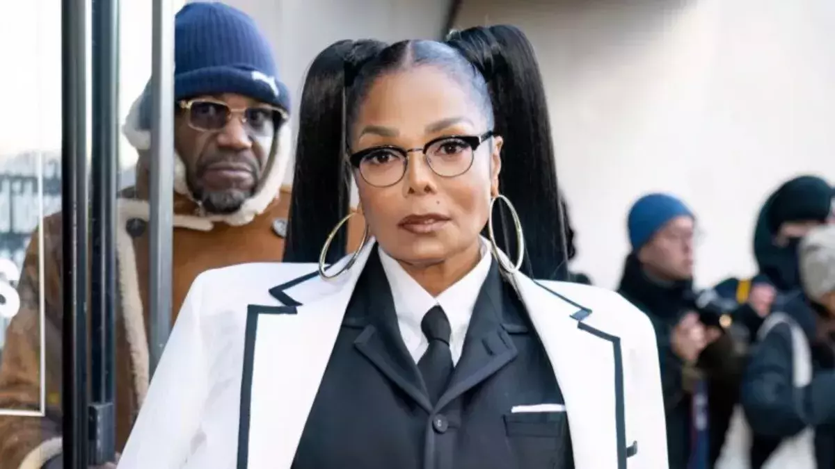 Janet Jackson comment Kamala Harris not black apology manager