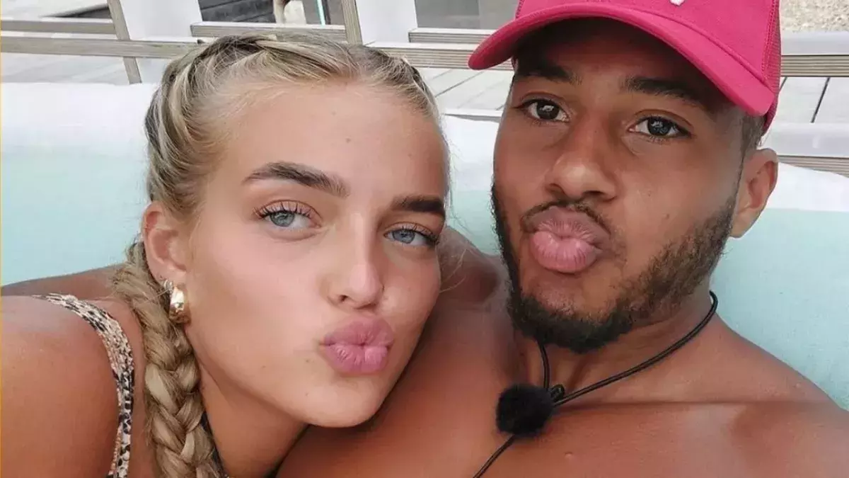 Love Island Aaron Simpson