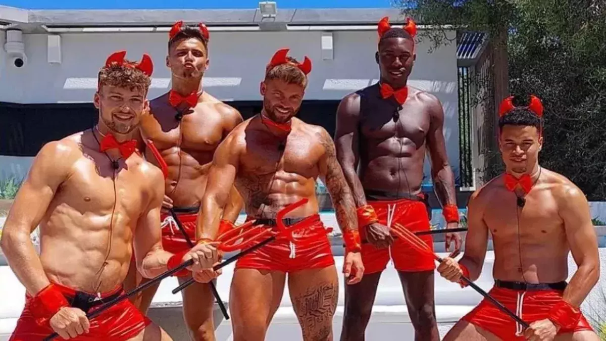 Love Island Contestants