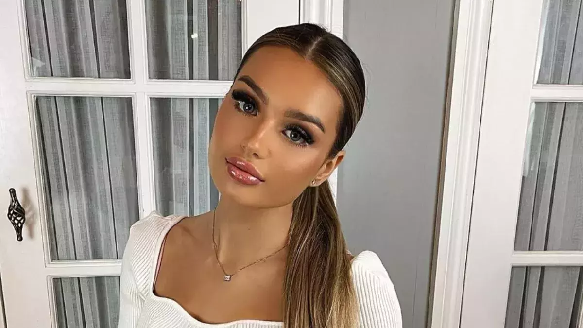 Lucinda clears up ‘Brad and Aaron situation’ in awkward joint interview