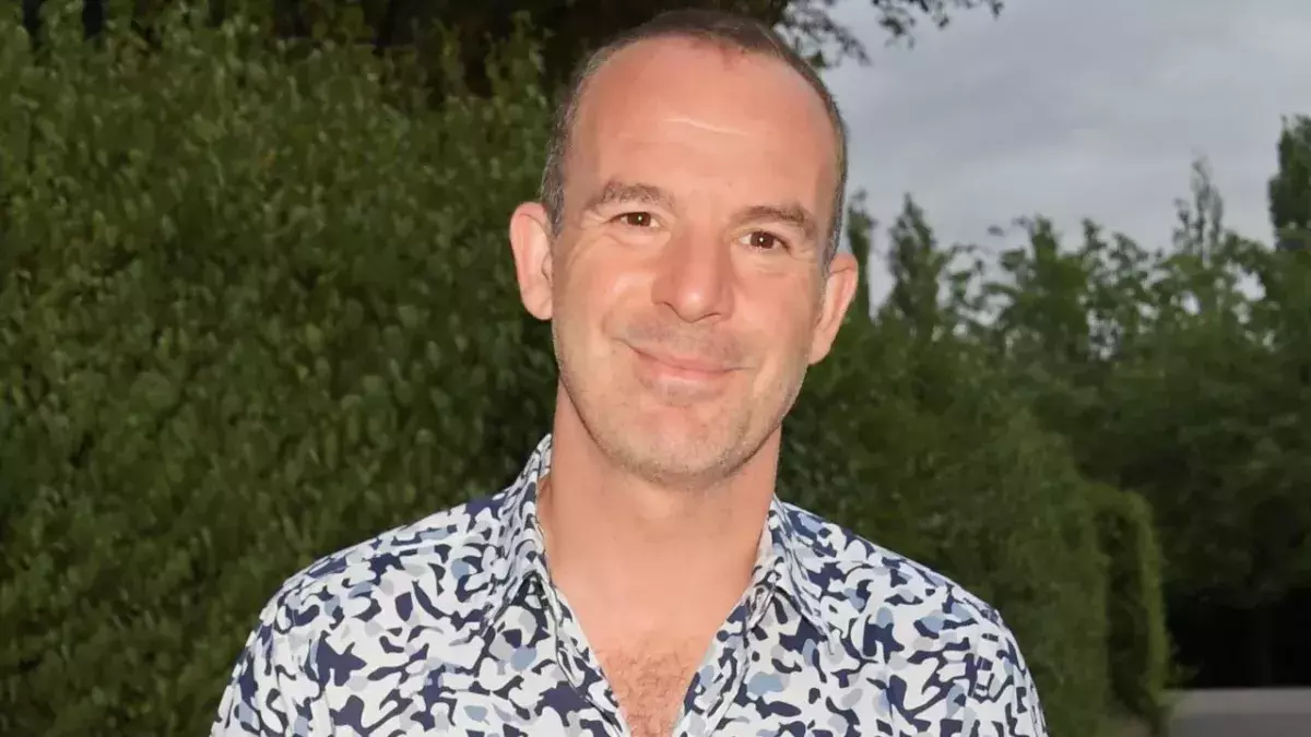 Martin Lewis life - parents, family , wife and kids