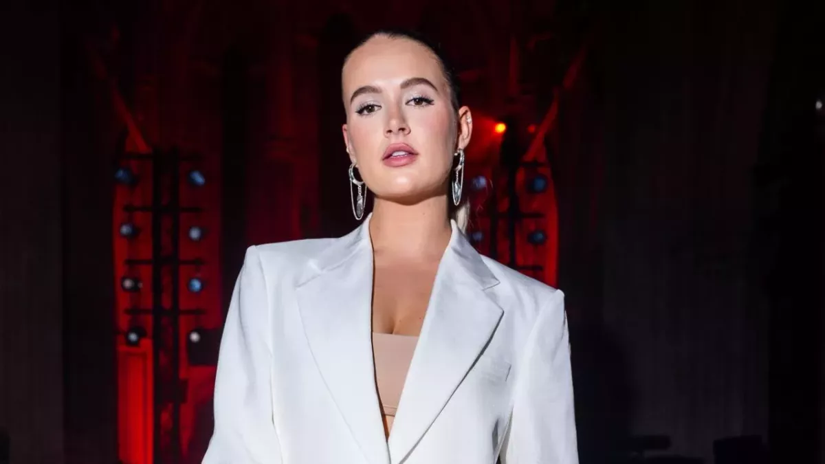 Molly-Mae Hague strawberry birthmark forehead 