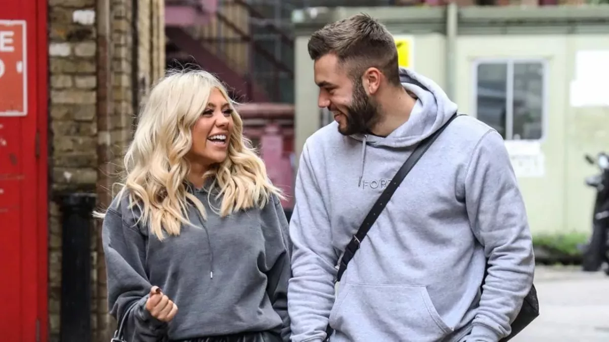 Paige and Finn offer advice to Love Island 2021 contestants 