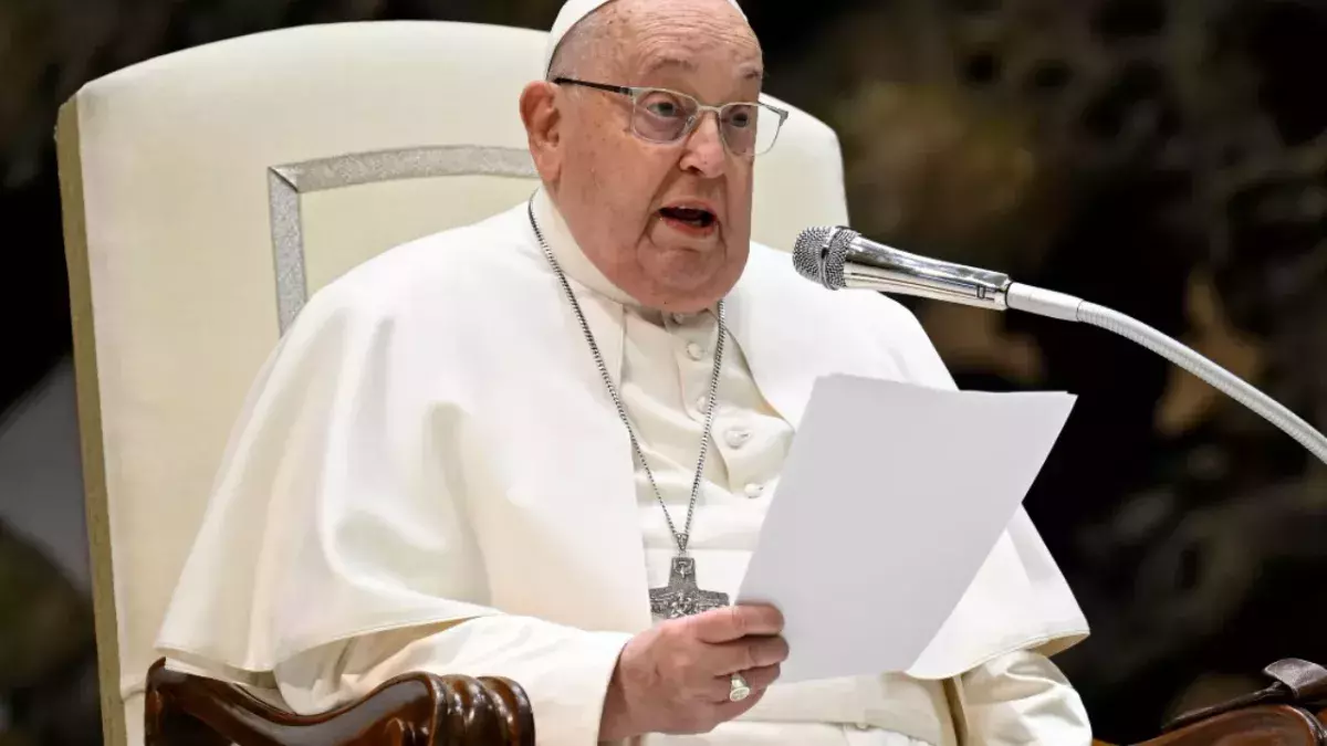 Pope Francis how much earn every year salary money Vatican