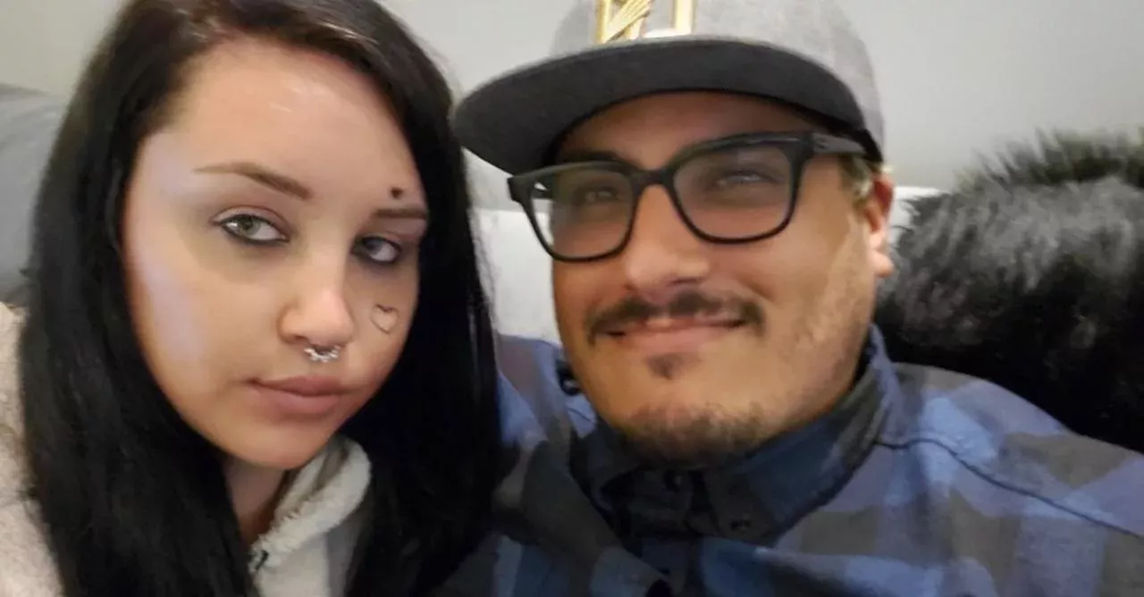 Pregnant Amanda Bynes checks into treatment for mental health