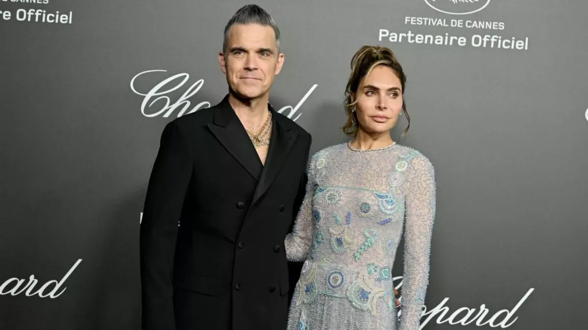 Robbie Williams wife Ayda Field hospital