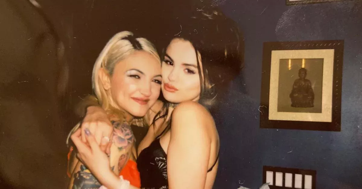 Selena Gomez Makes A Touching Declaration Of Love: ‘My Arrow Points To You Forever