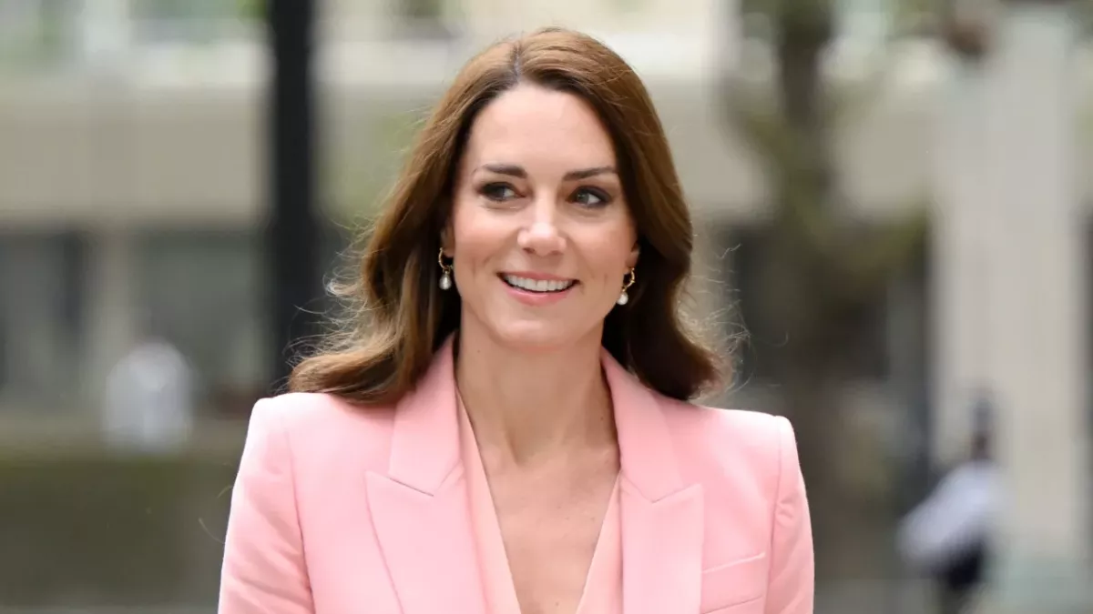 Kate Middleton clothes colour