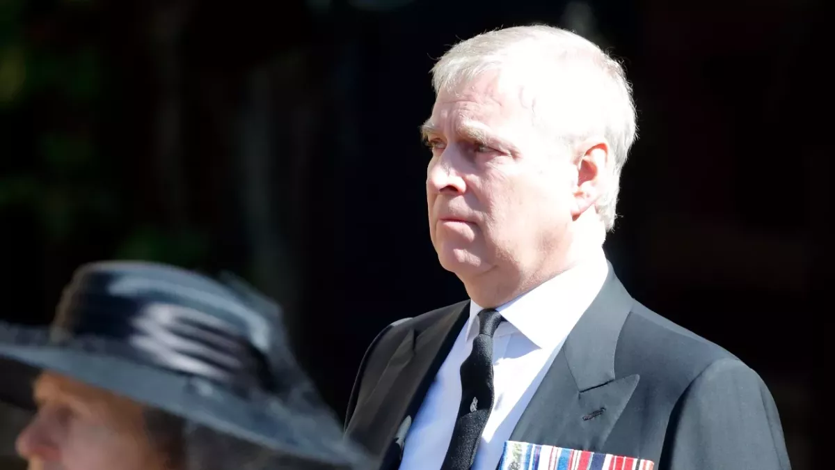 Prince Andrew reportedly wants the Queen to reinstate his royal status