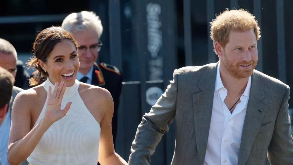 Prince Harry and Meghan's seemingly 'subtle' reaction to the Royal Family's new fab four portrait