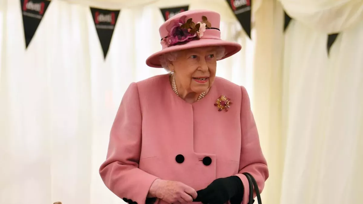 The Queen Has Announced an Exciting New Job Vacancy!