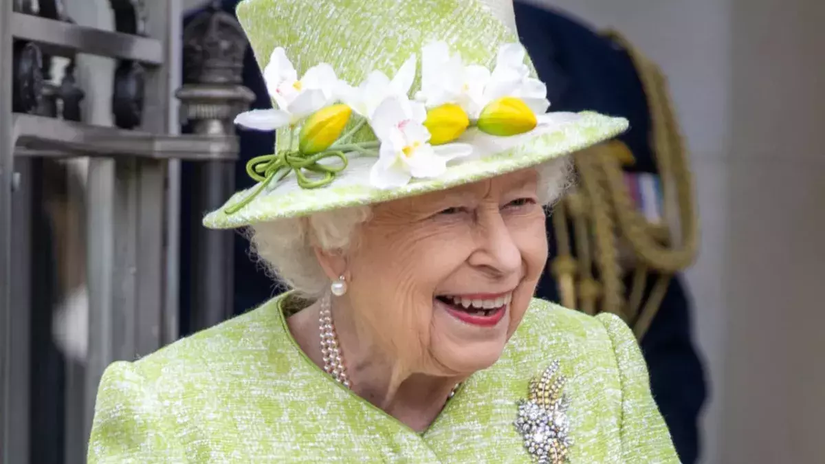 The Queen to leave Buckingham palace for good?