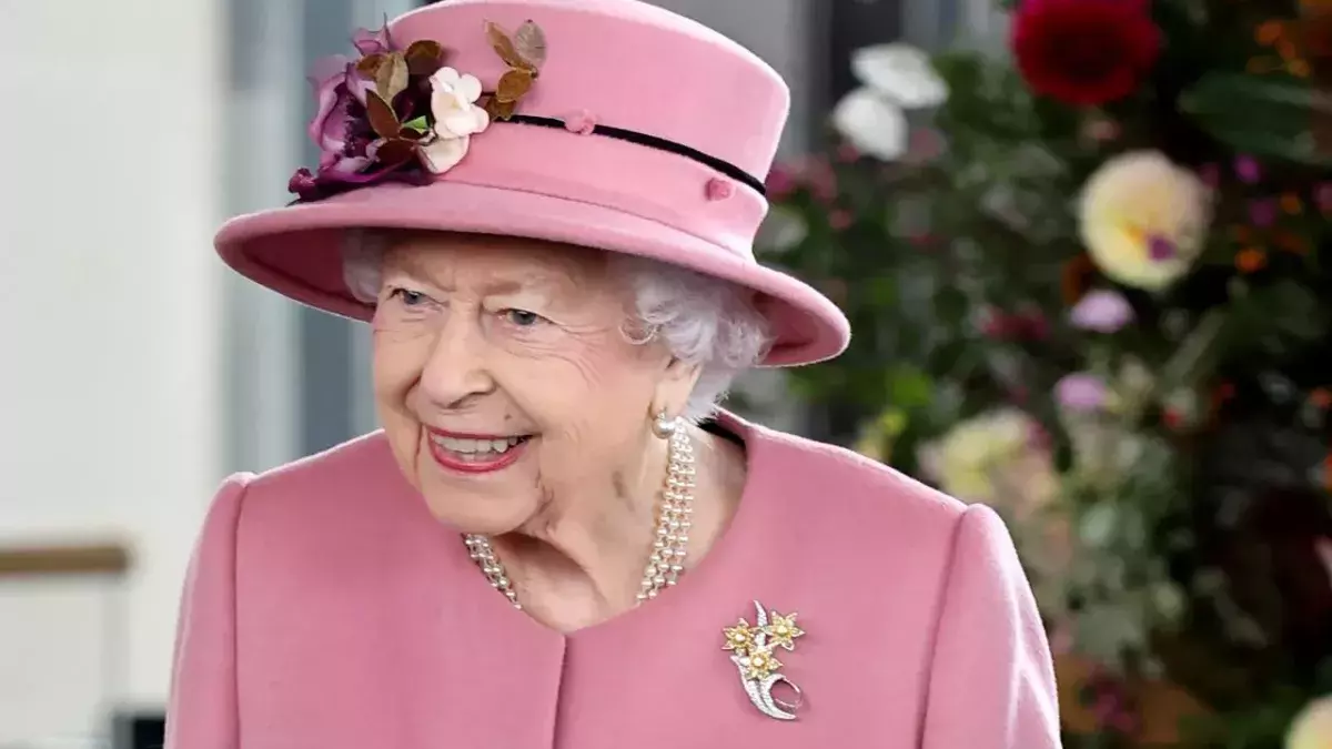 Queen Snubs Prince Harry in her COP26 speech