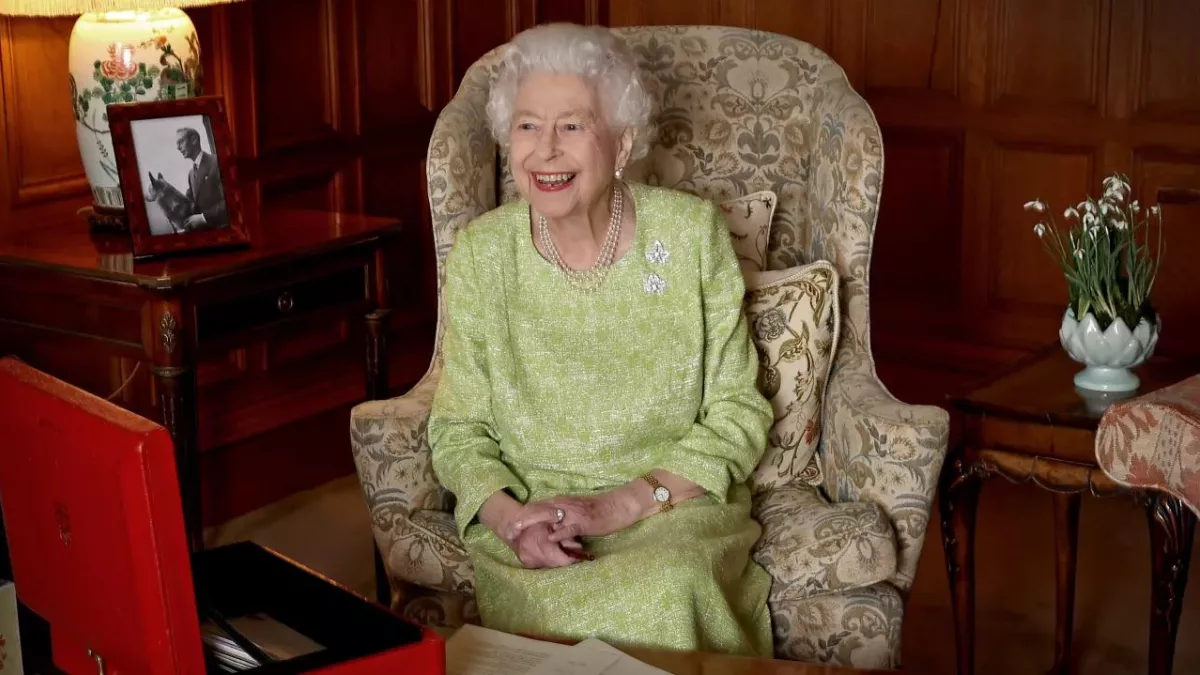 The Queen’s death: Bizarre things people are selling online after monarch’s death