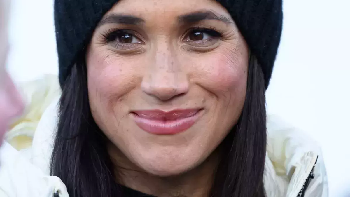 royal experts accuse Meghan Markle using children image profit business USA