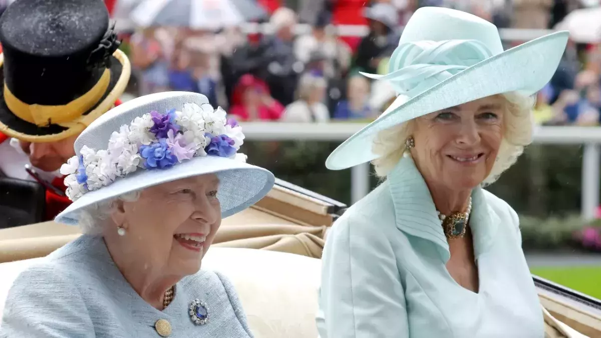 Royal Family: Downing Street was only ‘made aware’ by Queen’s decision about Camilla 