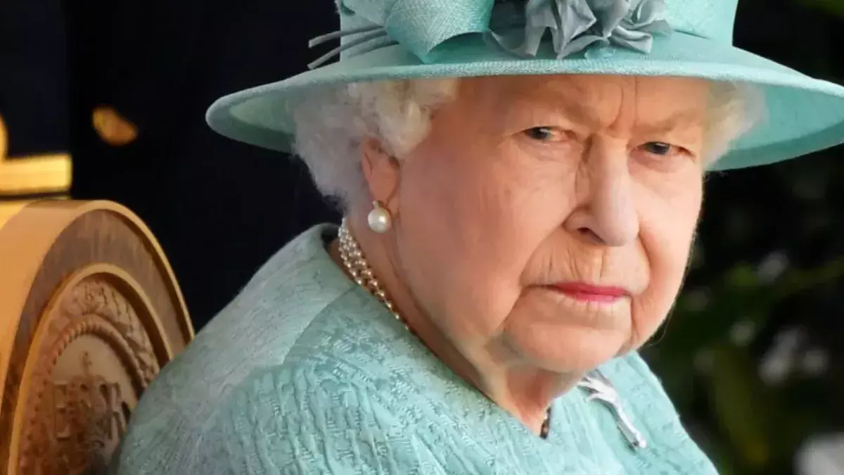 The students say the queen's portrait represents British colonial history