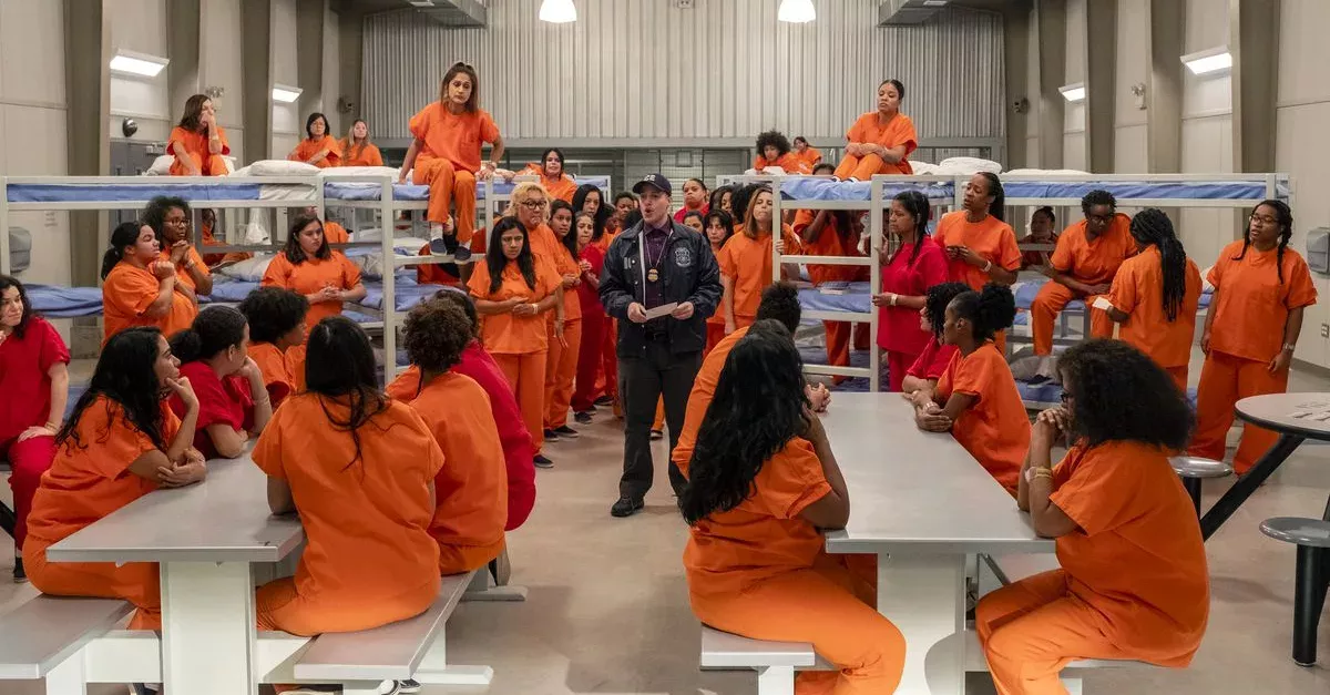 Alysia Reiner Reveals The Orange Is The New Black 