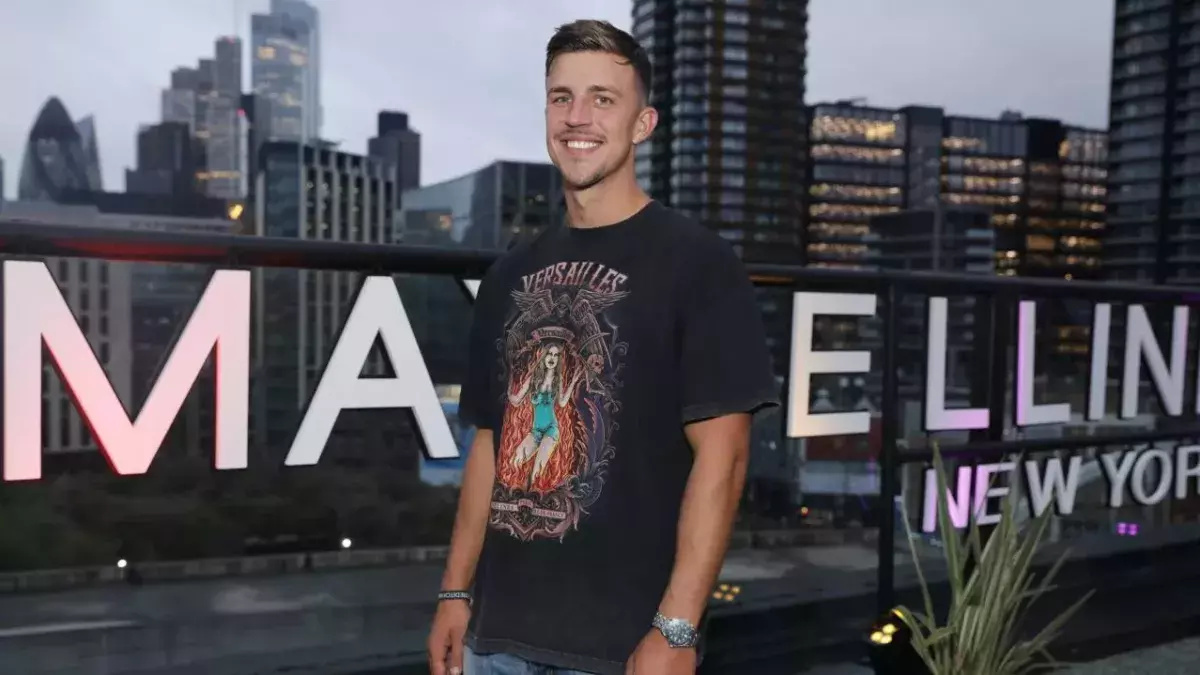 Love Island All Stars Mitchel Taylor Demi Jones Ella Barnes