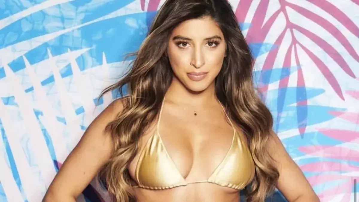 Love Island Contestants