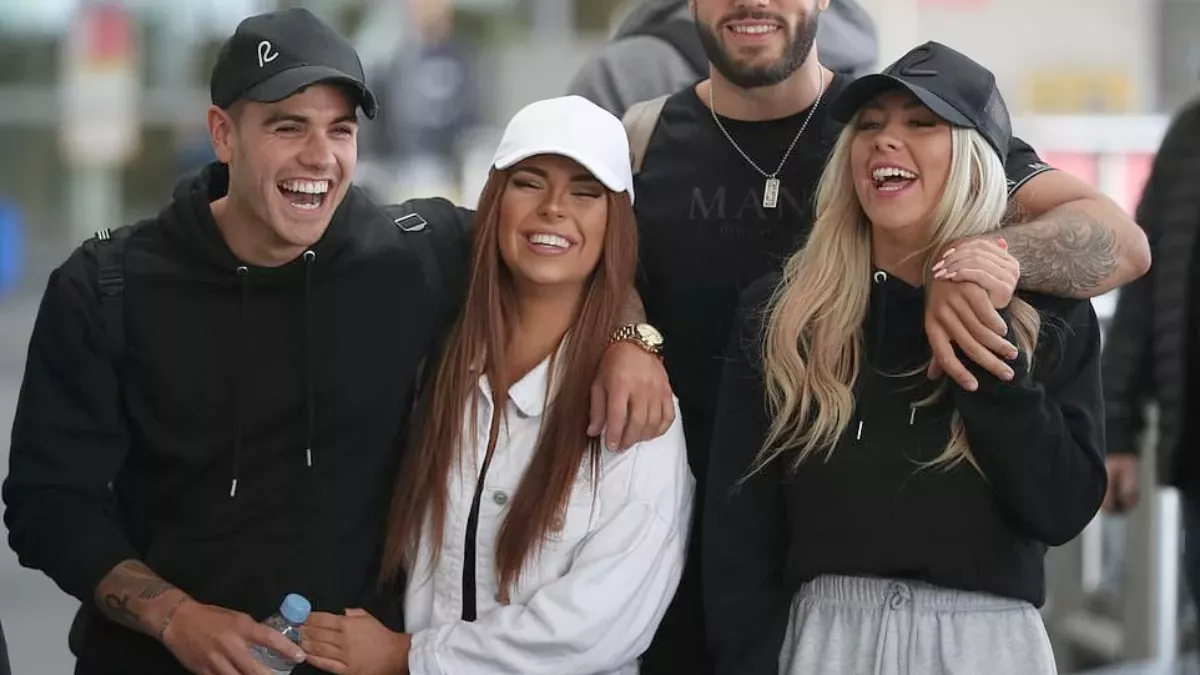 Love Islanders touch down at the airport