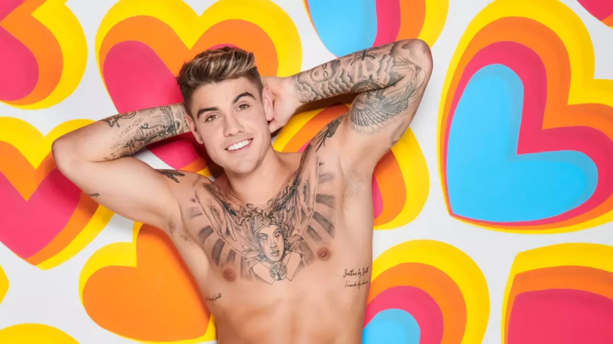 Love Island's Bieber Lookalike Justin Mabbott Was Contacted By The Singers Dad