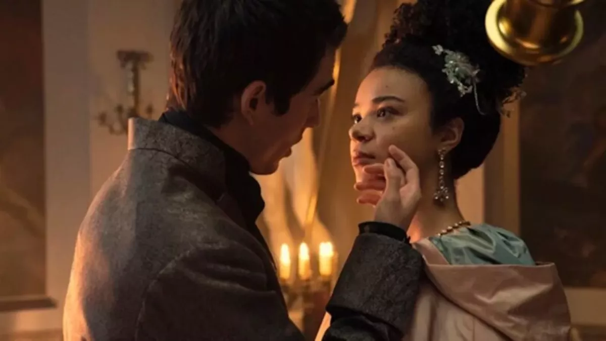 The main actors reveal details about a deleted sex scene involving grapes