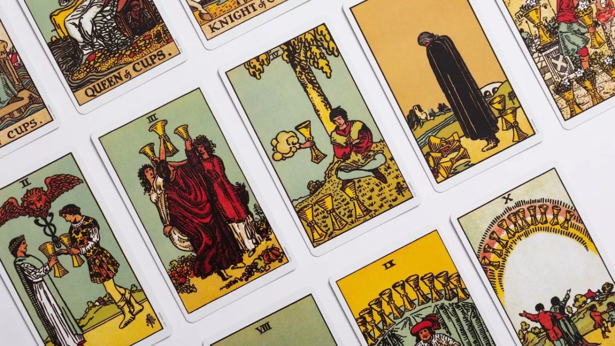 Tarot pulls for the zodiac signs: Here's what the week of 12 December has in store for you