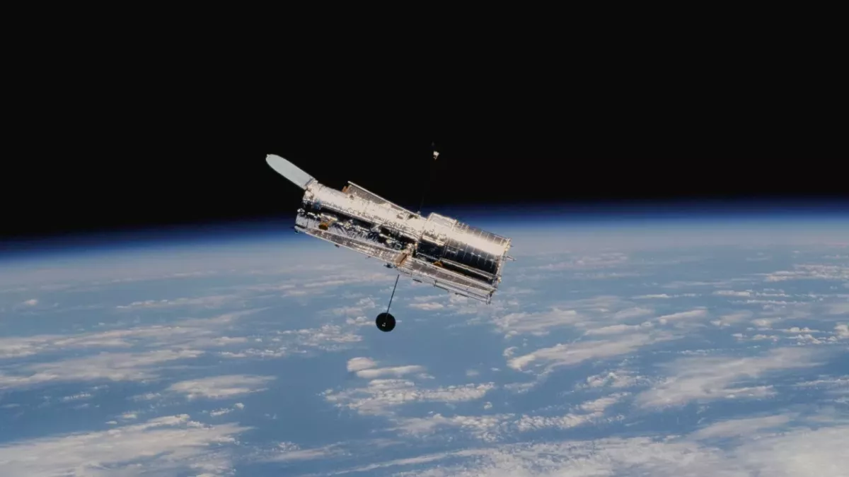 Space Debris collision orbit earth