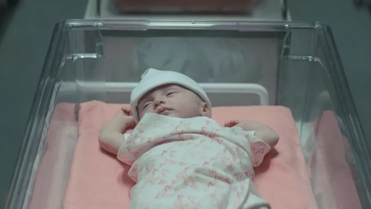 Baby born with heart-shaped thumb