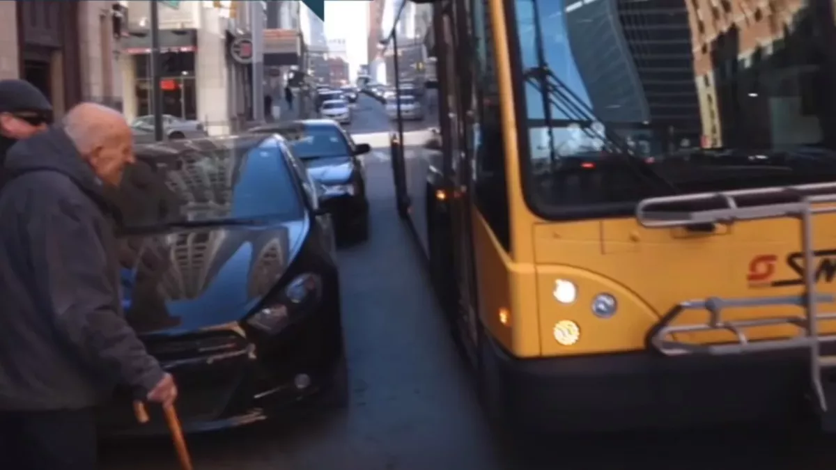 Bus