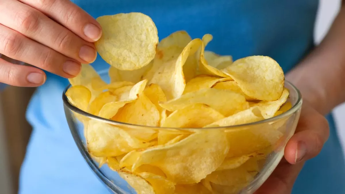 Did the US or the UK invent crisps? Here's the curious story behind ...
