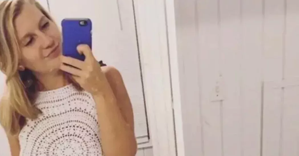 He Was Talking To A Girl On Tinder 