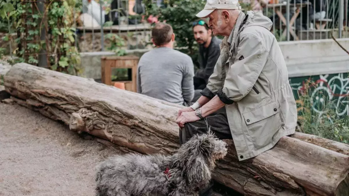 This heroic dog saved his elderly owner’s life