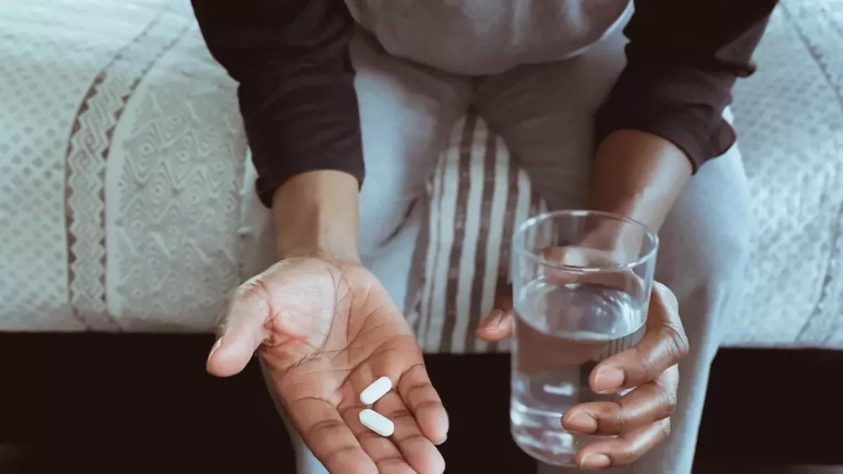 man prescribed emergency common paracetamol purple swollen legs pulmonary embolism