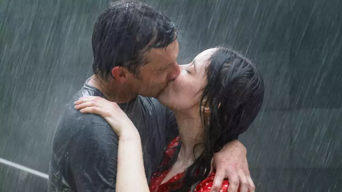 Man ruptures eardrums after passionate kissing: Here's the medical reason why