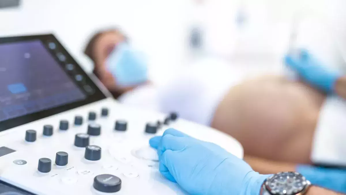 Masks are causing pregnant women to have panic fits during childbirth