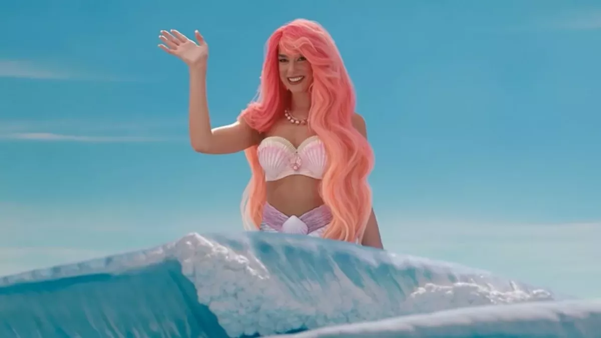 mermaid show accident 